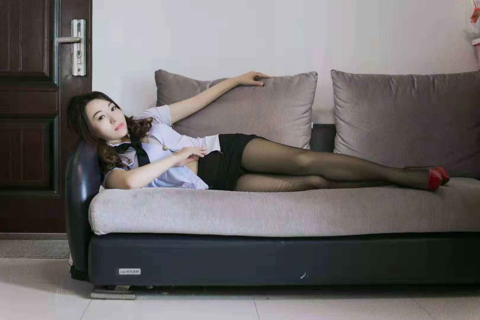 17b1bb0eec974827bc3a52e0296e690b.jpg