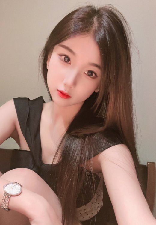 b4b33ff8dd934eb6a36938d9b8103c7f.png